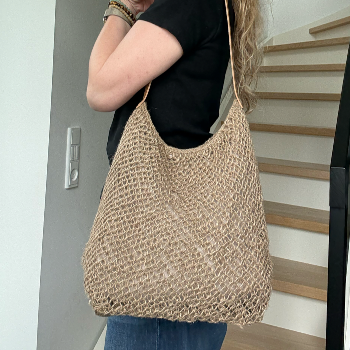 P&G Hulmønster taske i jute garn strikkekit