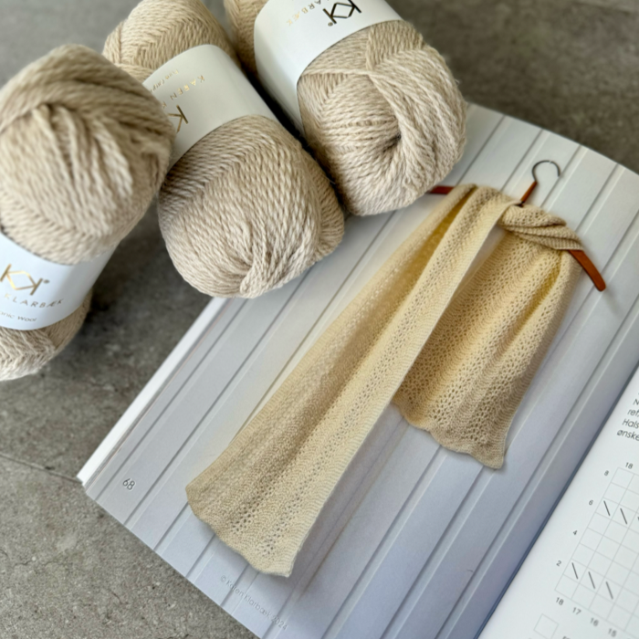 Bog Karen Klarbæks retstrikkede hulmønstre