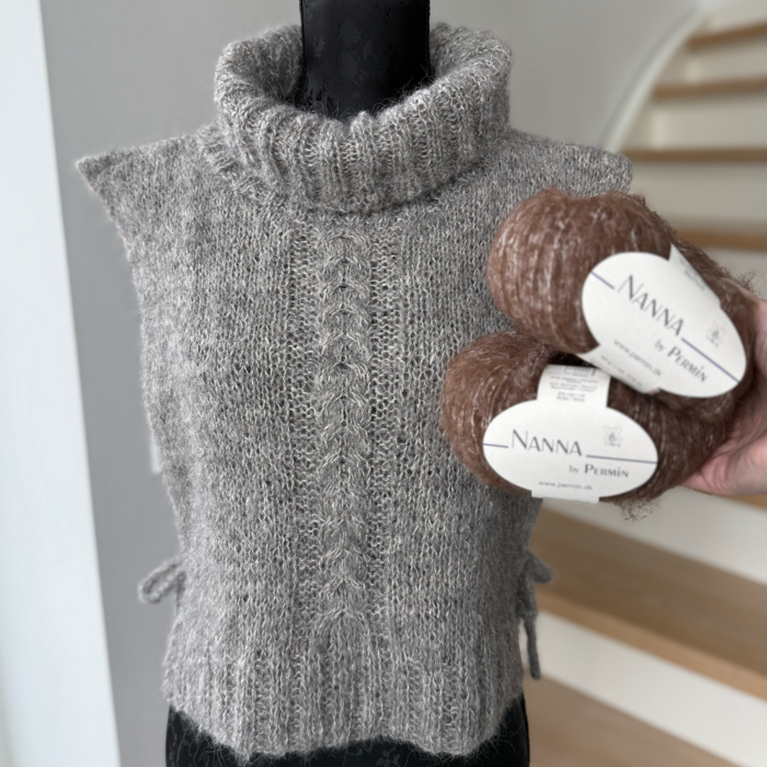 P&G Vest med snoning strikkekit