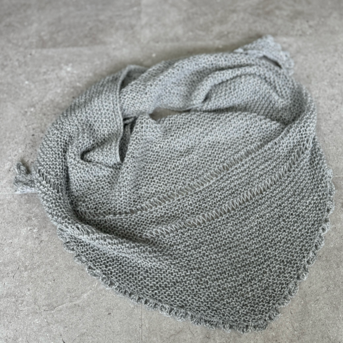 P&G Babyalpaca sjal med hæklet kant strikkekit