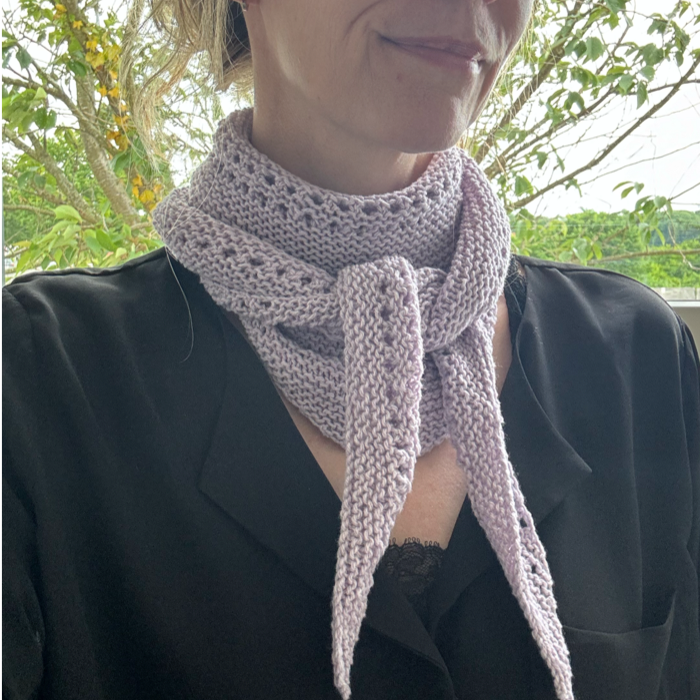 P&G Bandana med hulmønster strikkekit