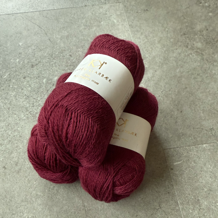 Adventskalender 2025 for strikkere og hæklere fra Karen Klarbæk