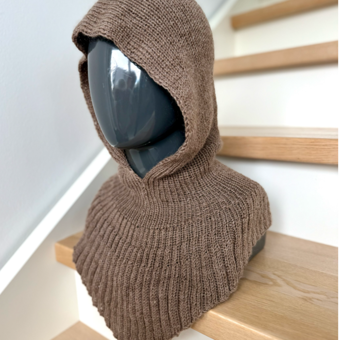 P&G Hoodie halsedisse strikkekit