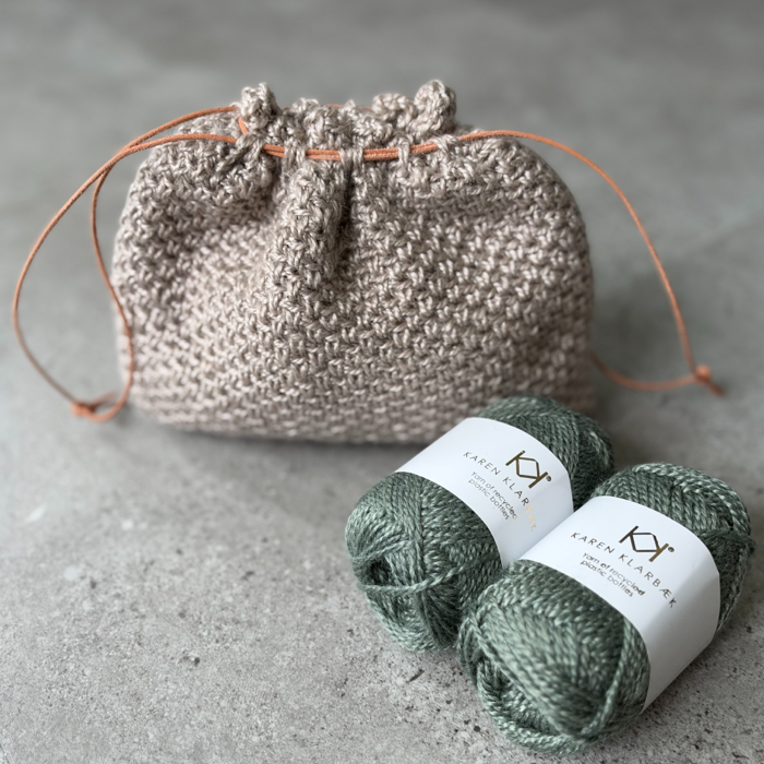 P&G Clutch med lædersnor hæklekit