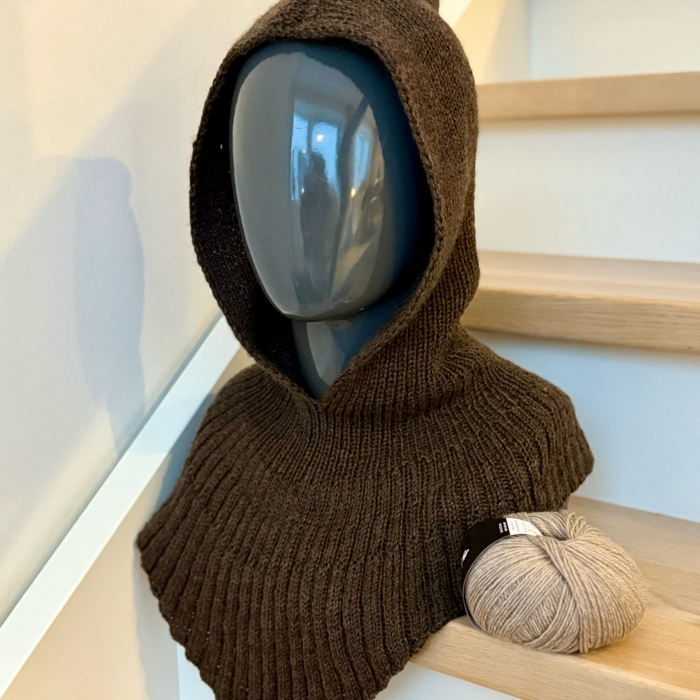 P&G Hoodie halsedisse strikkekit