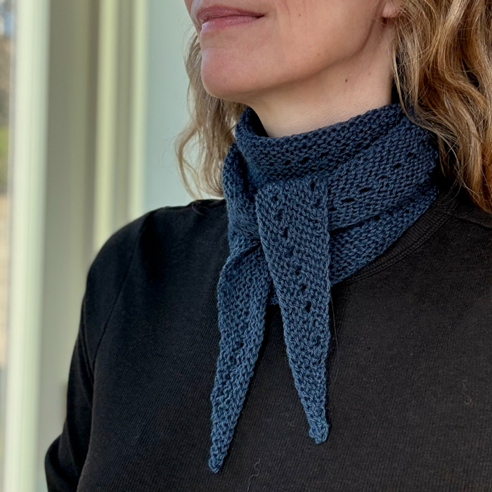 P&G Bandana med hulmønster strikkekit