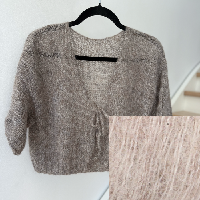 P&G Kortærmet cardigan med sløjfer strikkekit