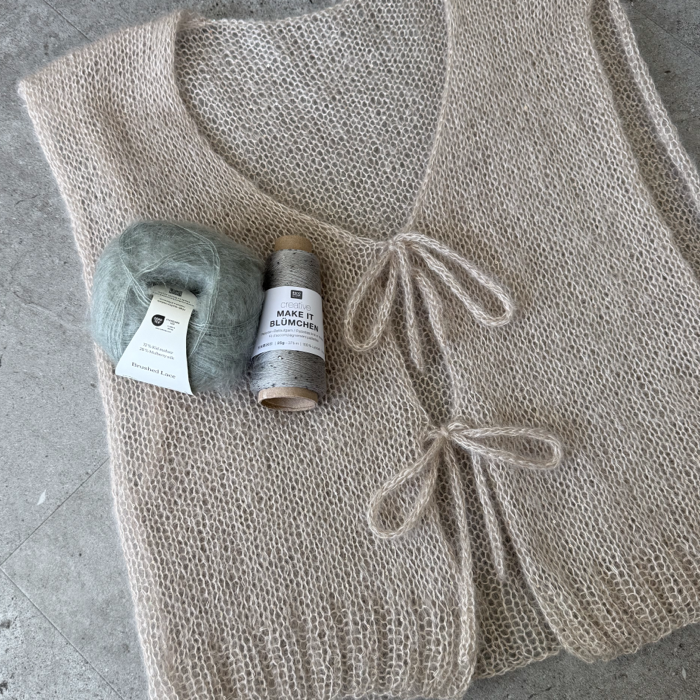 P&G Mohair vest med sløjfe strikkekit