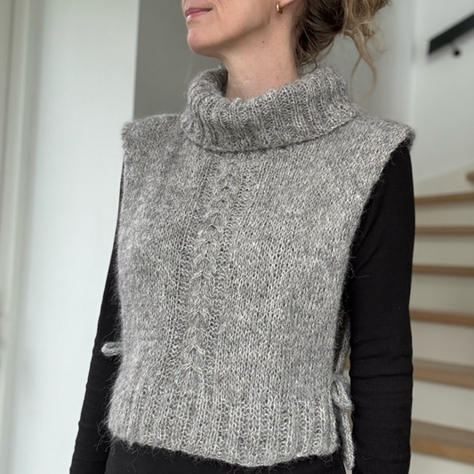 P&G Vest med snoning strikkekit