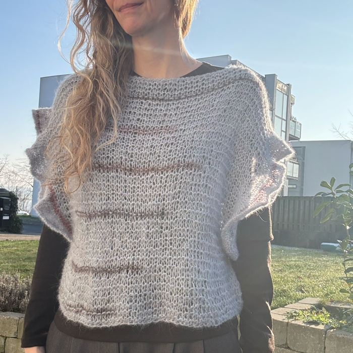 P&G Vinter top med flæse strikkekit